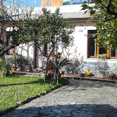 Casa Tra Il Verde E Il Blu Genoa Luaran gambar